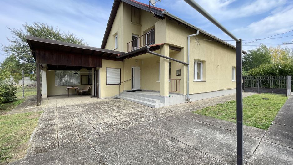 Casa de vanzare in zona Lipovei - Poză 17