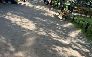 Spațiu comercial de închiriat în Piața Voievozilor, Iași – vizibilitate excelentă și flux pietonal continuu - Poză 3