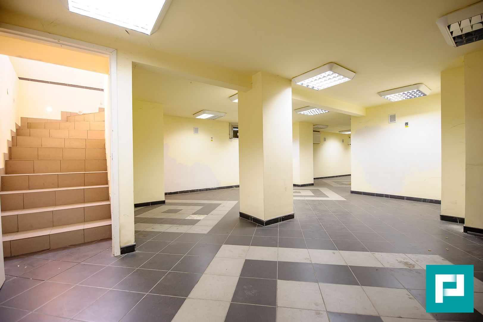 Spațiu comercial Arad, strada Dorobanților 254 mp. - Poză 4