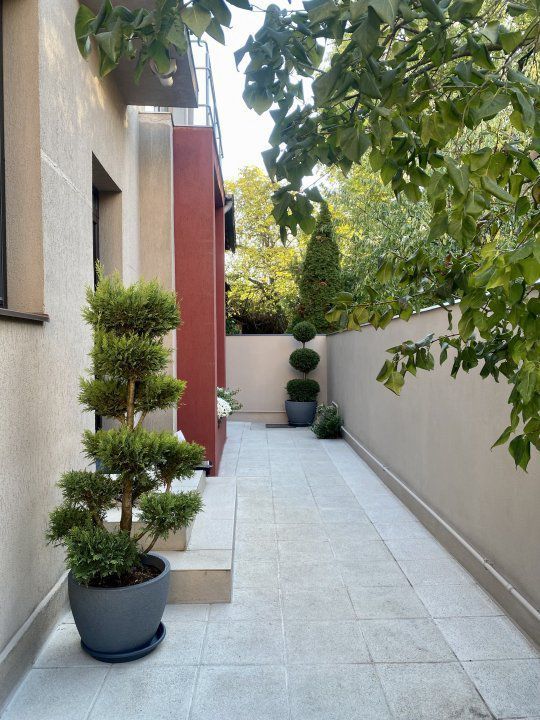 Unirii zona Marriott, Casa/Vila P+1+curte, Comercial sau Rezidential - Poză 2