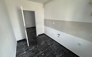 Decomandat.  Spatiu depozitare . Loc de parcare inclus - Poză 2