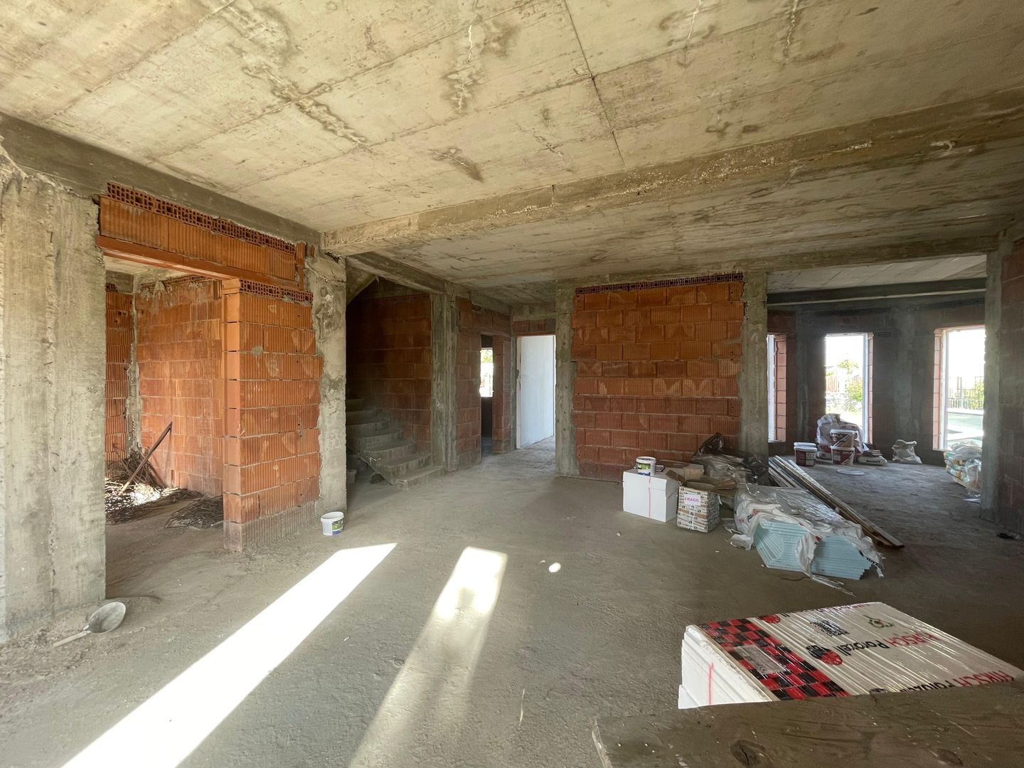 Casă individuală cu 6 camere și teren generos de 735mp |Moșnița Veche| - Poză 4