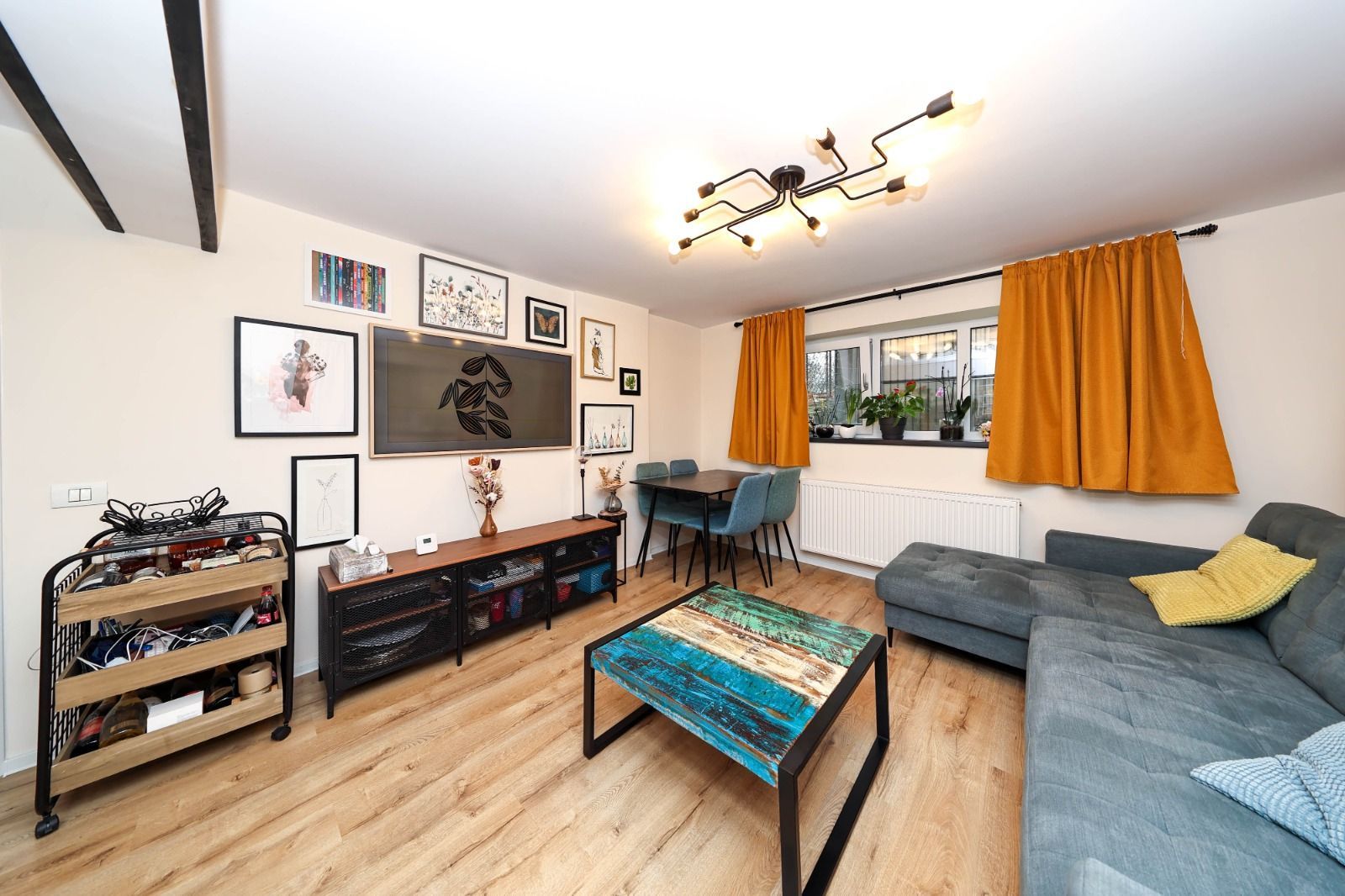 Apartament cu 3 camere la casa | Curte 130 mp | Zona Grivitei strada Vulcan - Poză 5