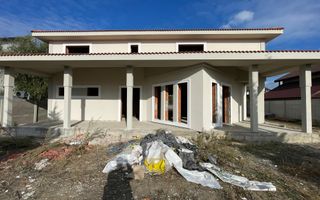 Casă individuală cu 6 camere și teren generos de 735mp |Moșnița Veche| - Poză 10