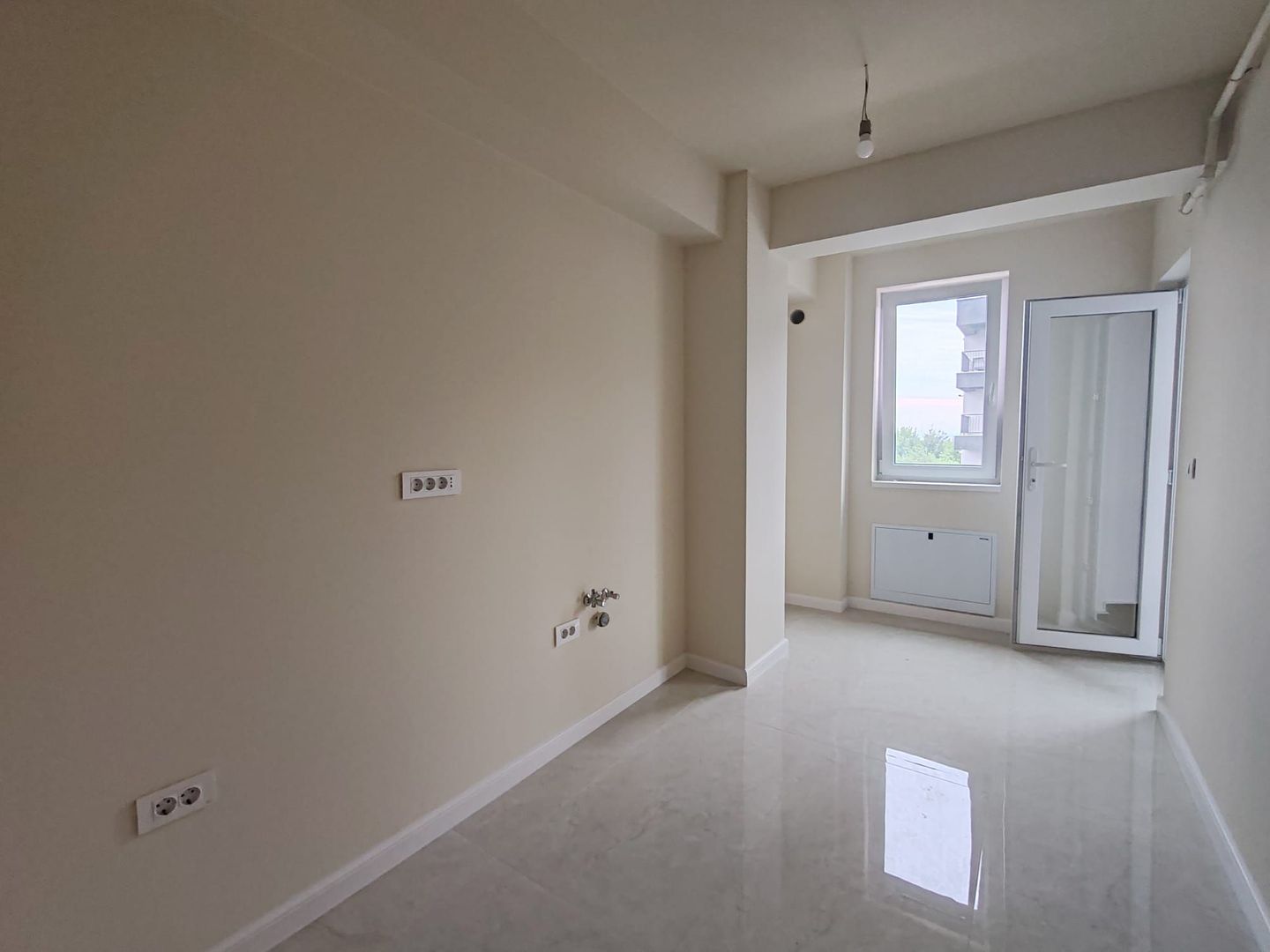 Ap. 2 camere -56mp-109000euro cu loc de parcare - V. Lupului-Pacurari - Poză 4
