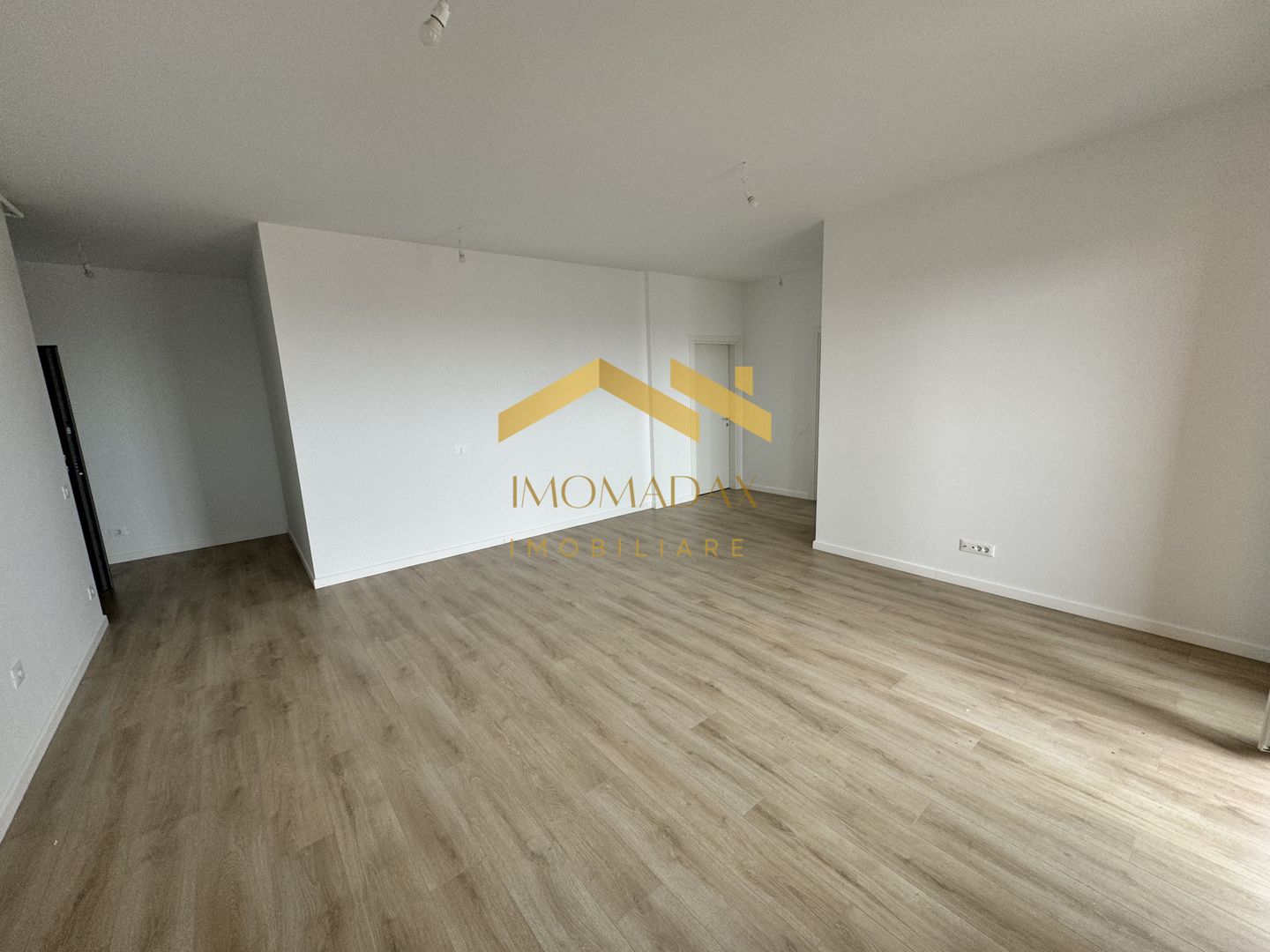 Aradului-3 camere-Terasa - Poză 5