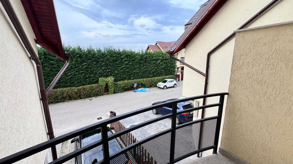 Casa cu 7 camere | 3 balcoane | Garaj | 220 mp + 80 mp curte | Cartier Panorama - Poză 32