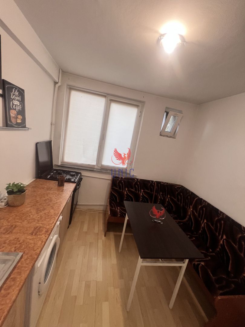 Decomandat, stradal, Calea Bucuresti etaj 1 - Poză 71