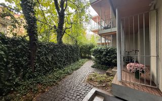 Apartament cu 2 camere, tip duplex, cu design industrial și personalitate - Poză 2
