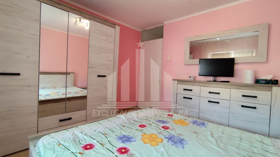 Apartament cu 3 camere de vanzare, Cetate-Mercur - Poză 1