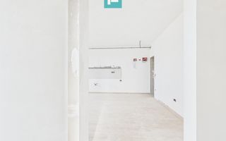 Apartament spatios în Freidorf lângă Shopping City - Poză 2