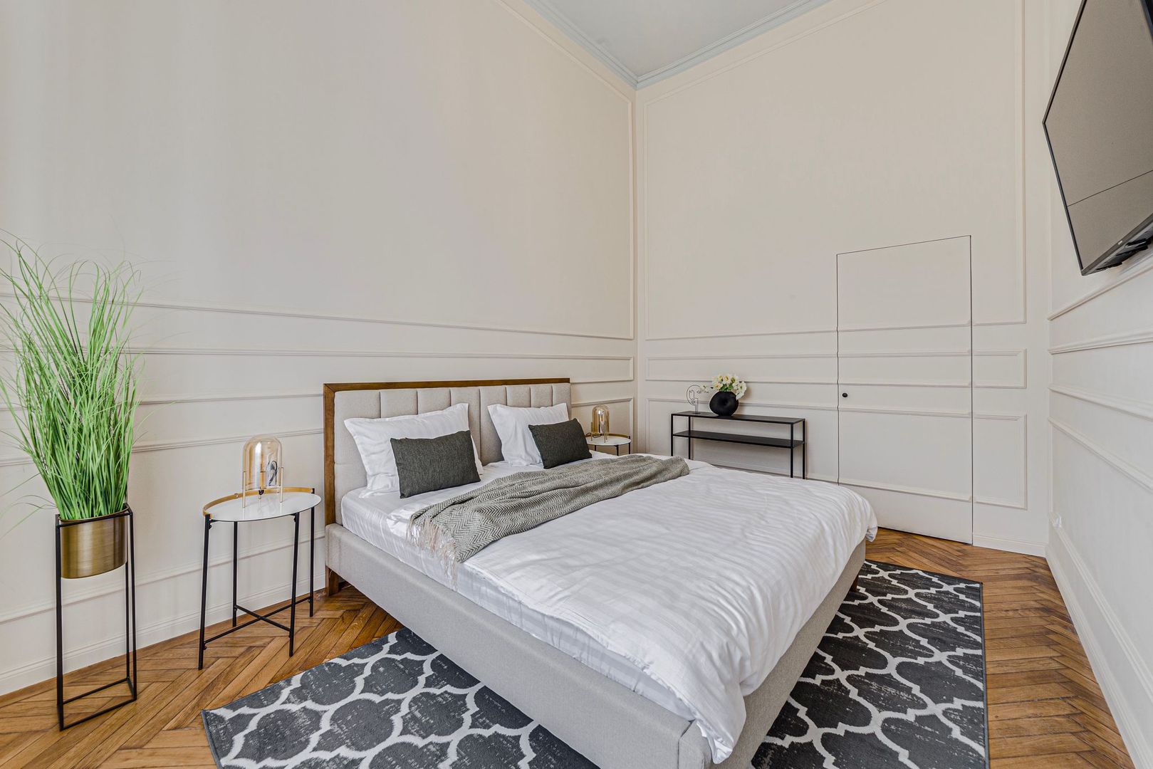 Apartament renovat in zona istorica - Poză 10