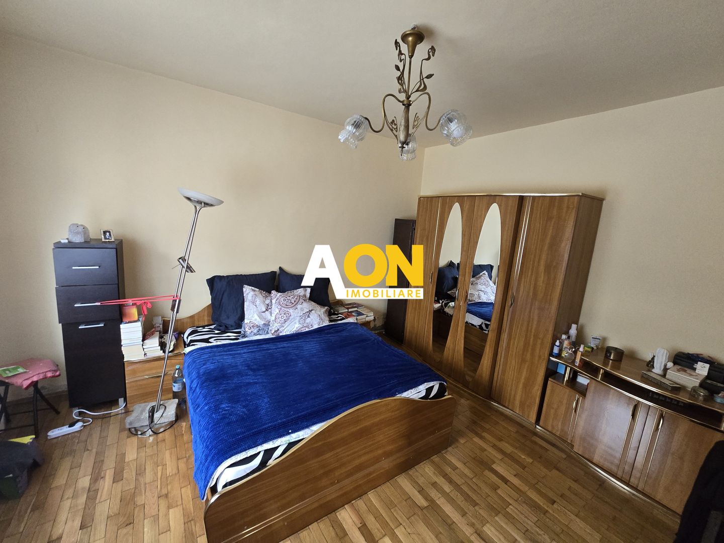 Vila cu 6 Camere,  Zona Centrala - Poză 3