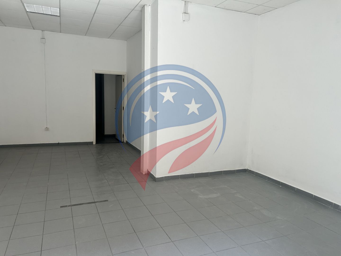 Spațiu comercial 55 mp - Poză 2
