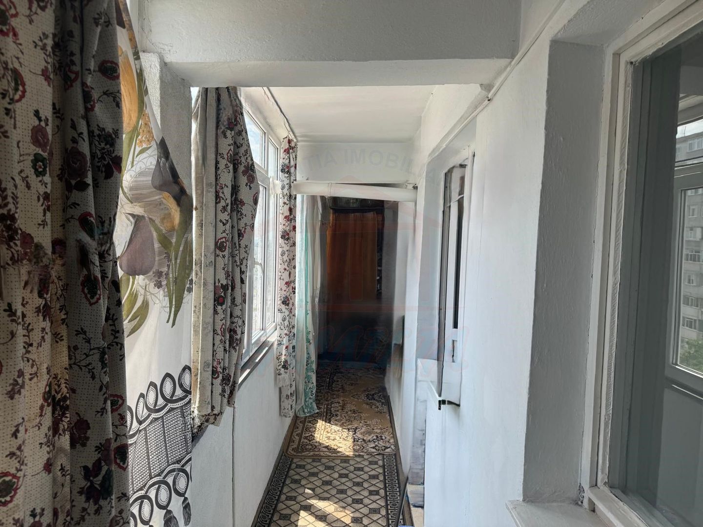 70.ooo euro, apartament 59 mp,  2 camere, decomandat etaj 5 Micro18 - Poză 4