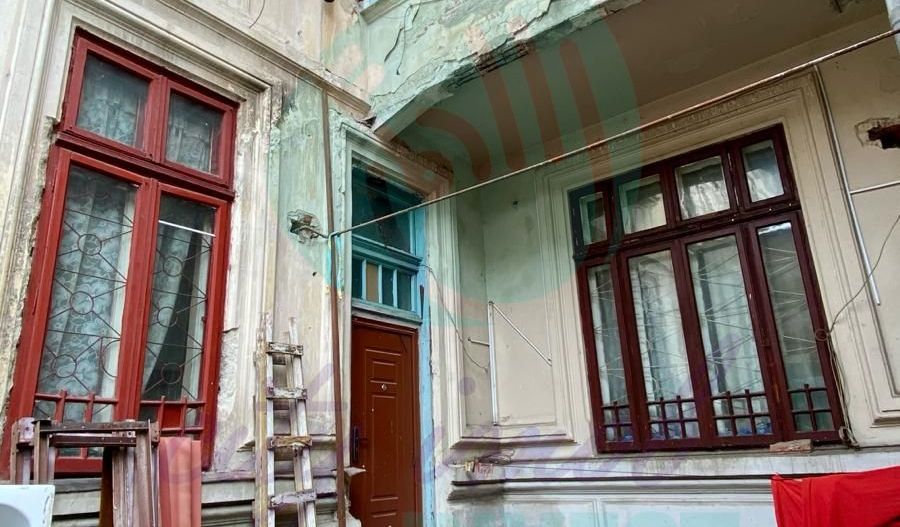 Casa singura in curte - Poză 2