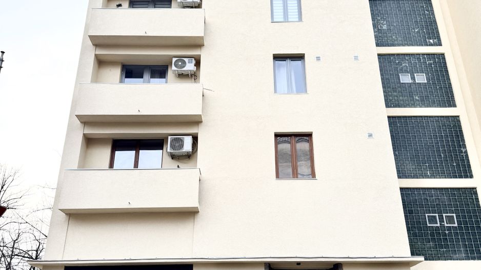 2 camere central vis-a-vis de Posta Mare - Poză 26