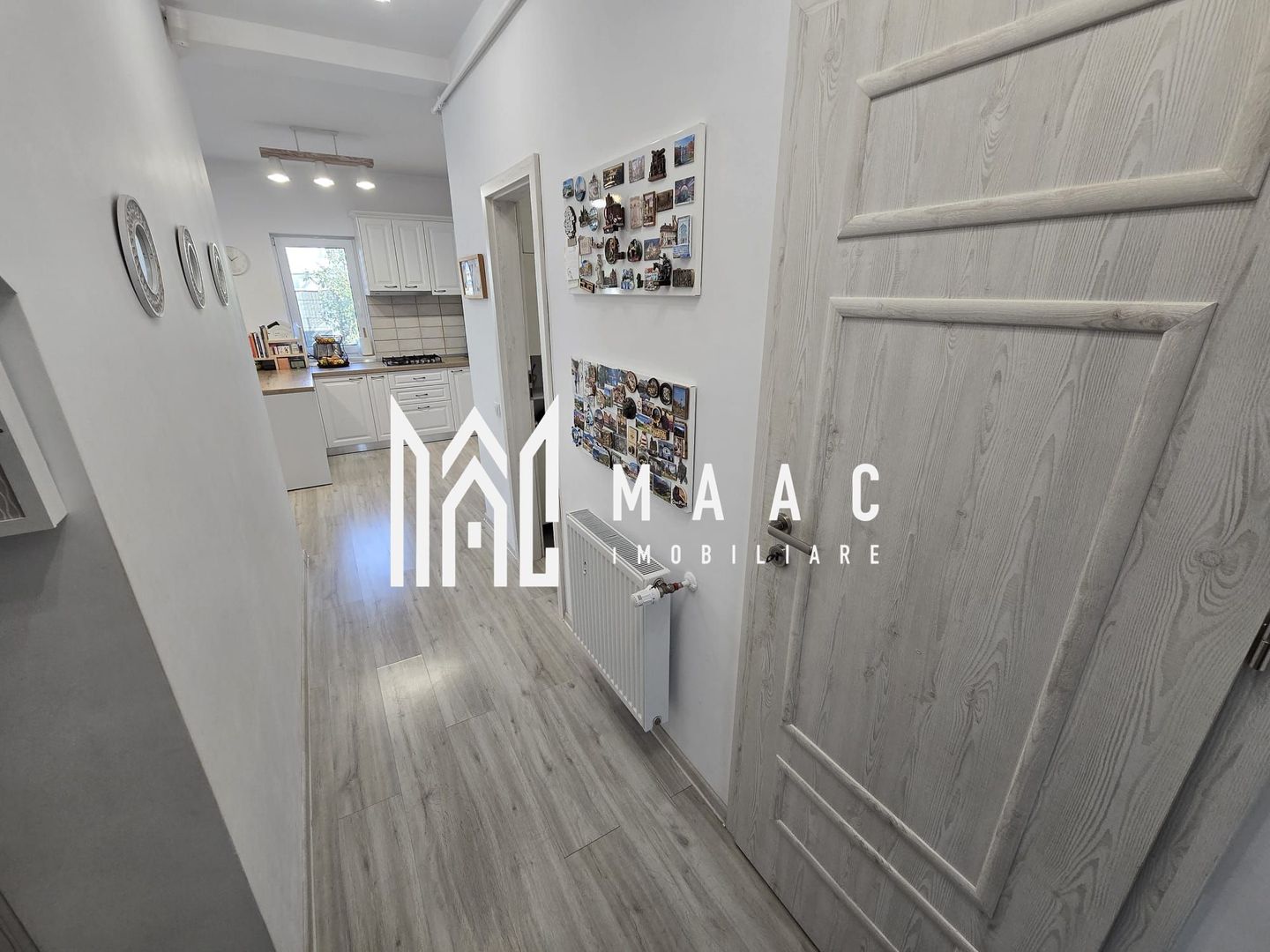 Casa moderna 4 camere mobilat utilata Selimbar - Poză 14