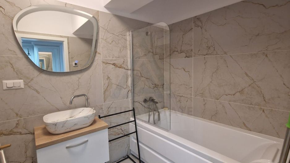 Apartament modern 2 camere etaj 1 cu 2 locuri de parcare Doamna Stanca - Poză 6