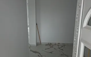 Casa 4 camere Crevedia - Poză 25