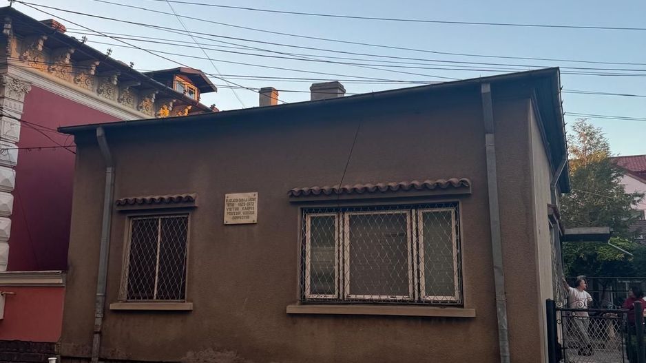 Casă 3 camere, Str. Vasile Alecsandri – vânzare - Poză 1