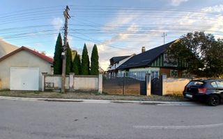 Casa de vanzare Horodnic de Sus zona centrala! - Poză 1