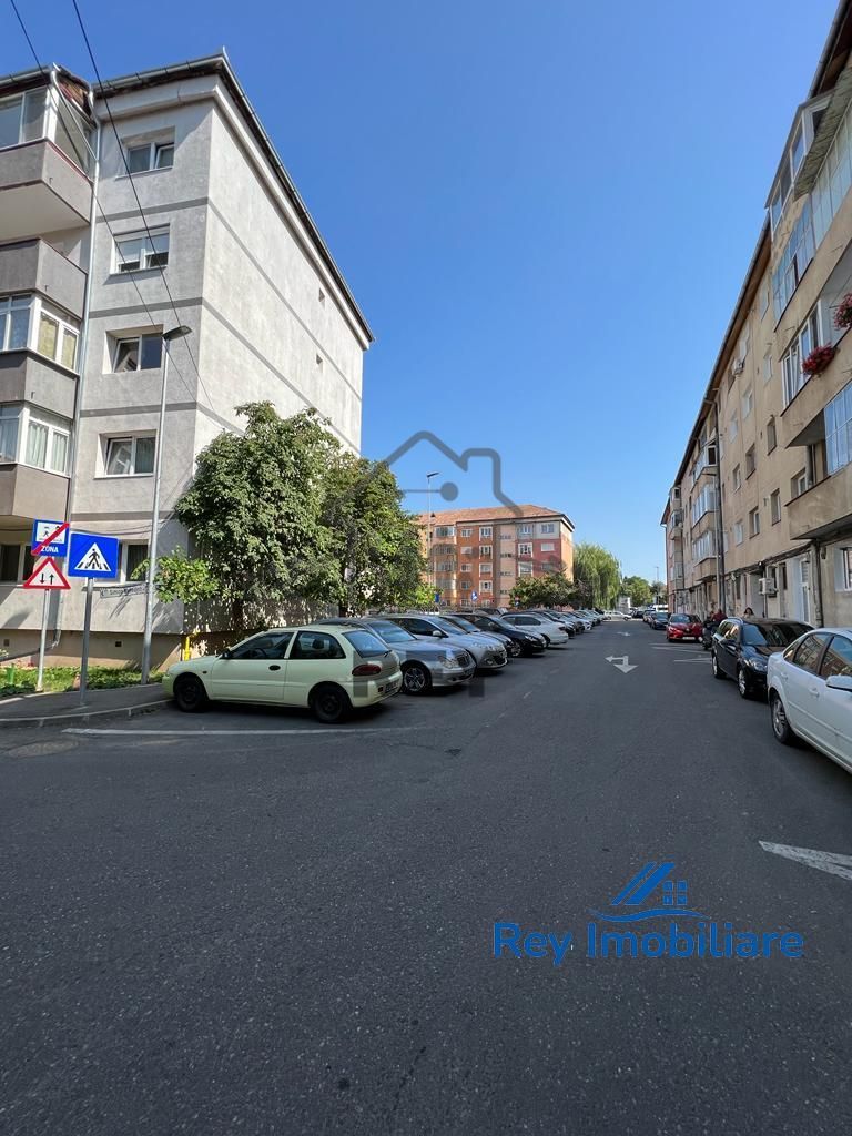 Apartament decomandat de vânzare zona Bâlea 2 camere 2 balcoane - Poză 2
