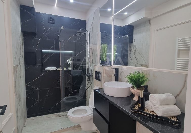 Oportunitate rară în zona ultracentrală, 2 camere, complet renovat. - Poză 7