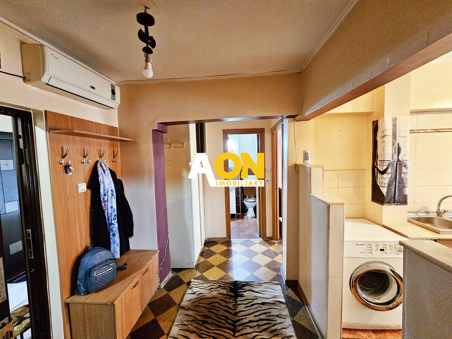 Apartament 2, decomandat, et.3 , mobilat,  utilat, zona FLIPS - Poză 1