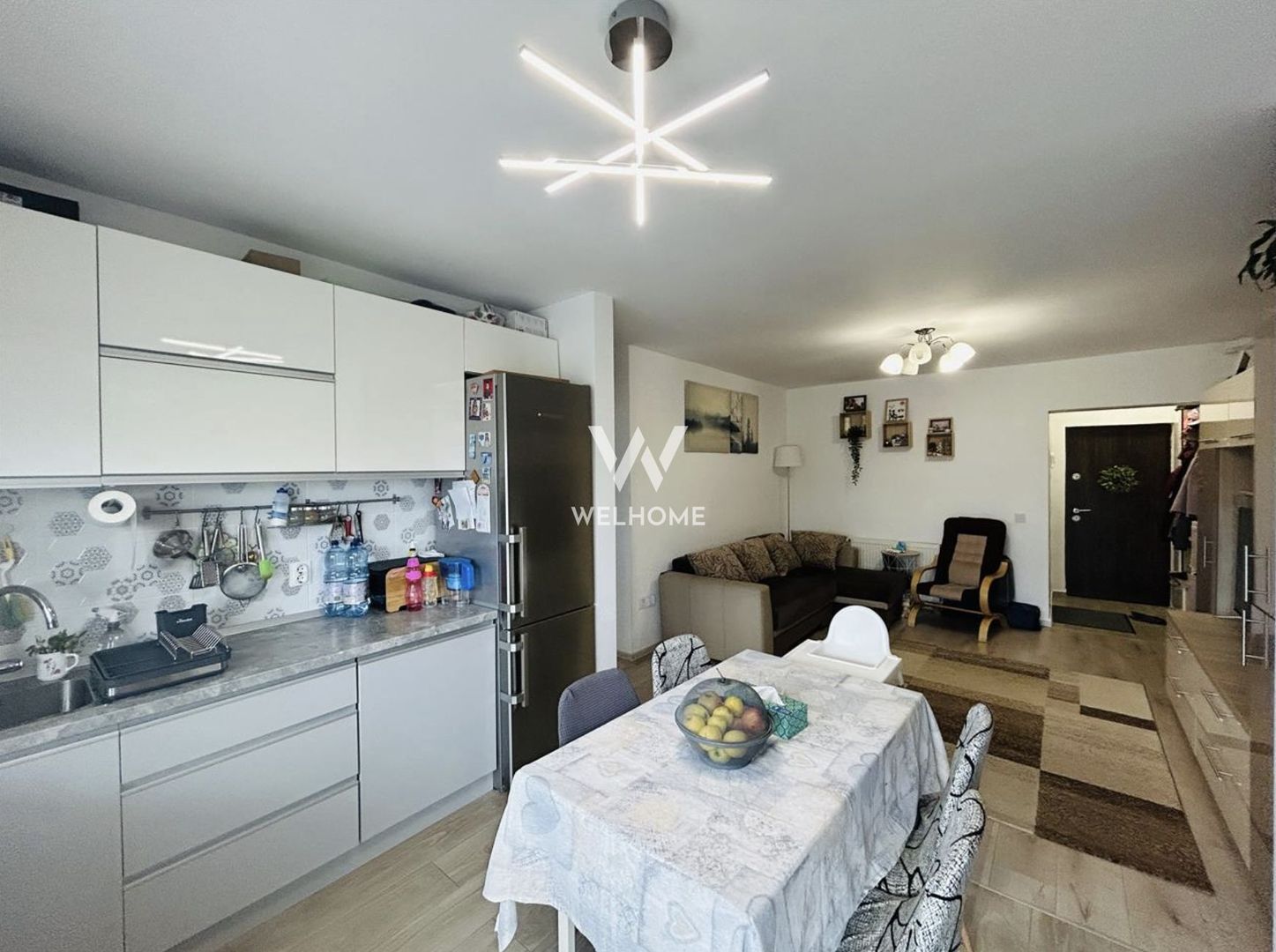 Apartament 3 camere, etaj intermediar, mobilat, 2 bai, 2 balcoane - Poză 11