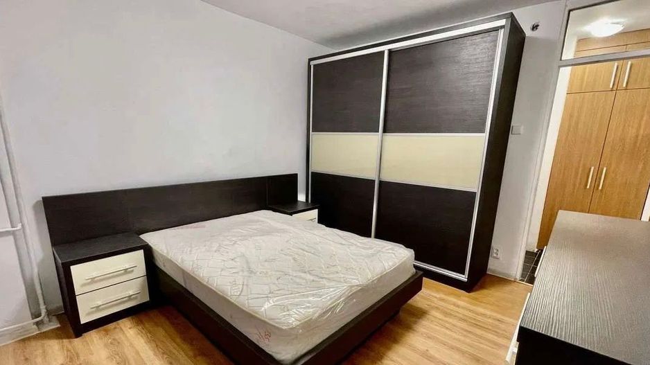 AP. 3 CAMERE GORJULUI, PARCARE, BOILER, MOBILAT MODERN, METROU 3 MIN - Poză 4