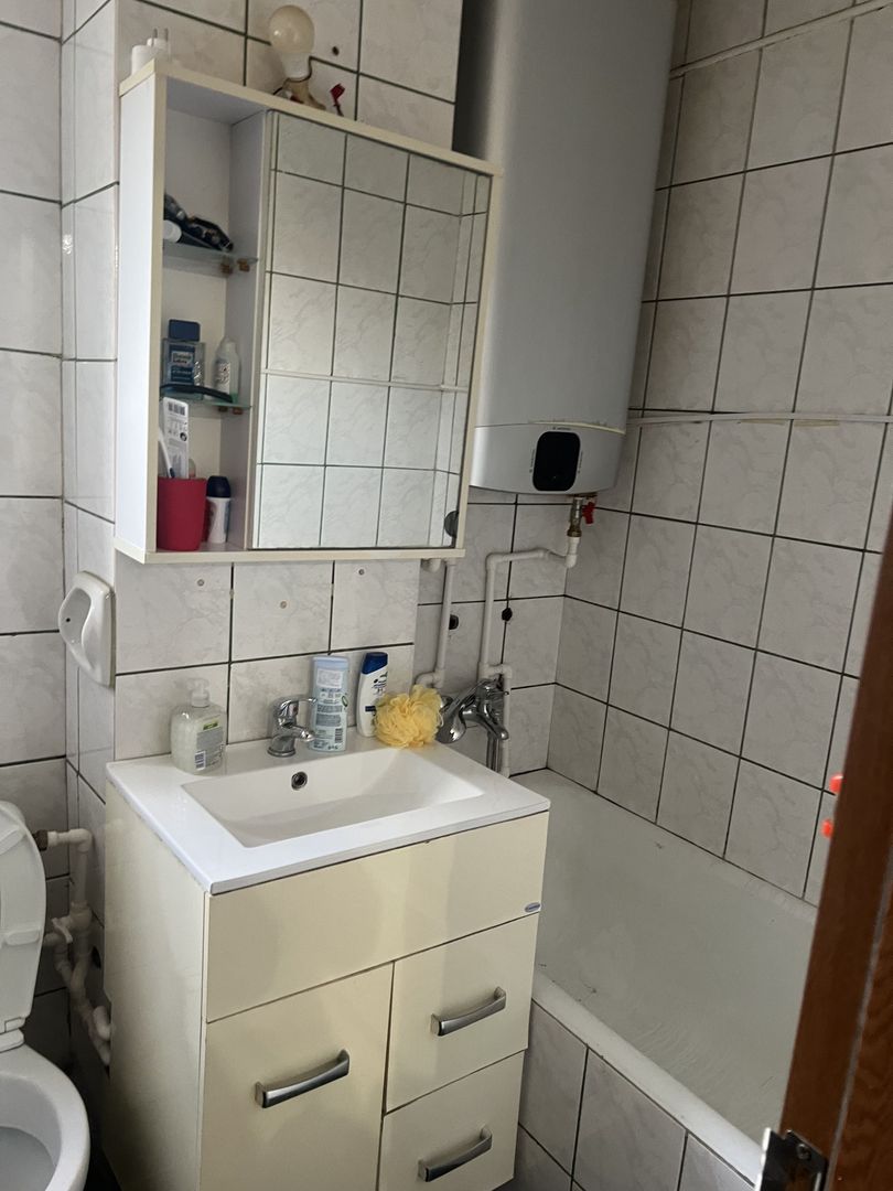 vand apartament cu o  camera zona Cicero - Poză 4