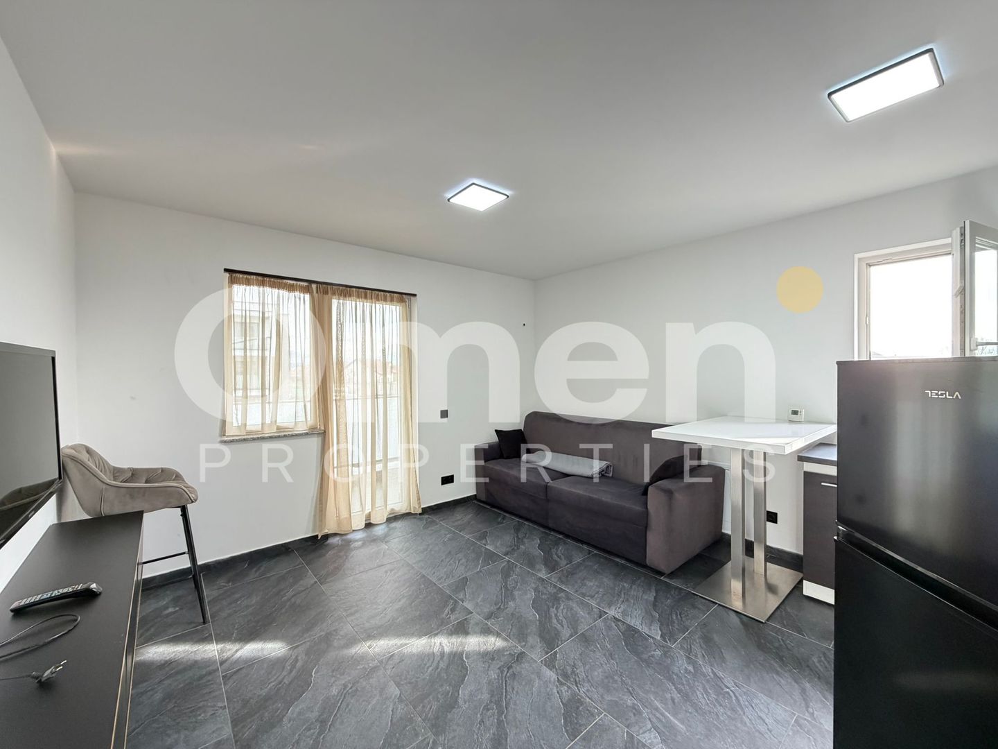 Apartament cu o camera, etaj intermediar, in bloc nou, cu parcare, zona Daliei - Poză 1