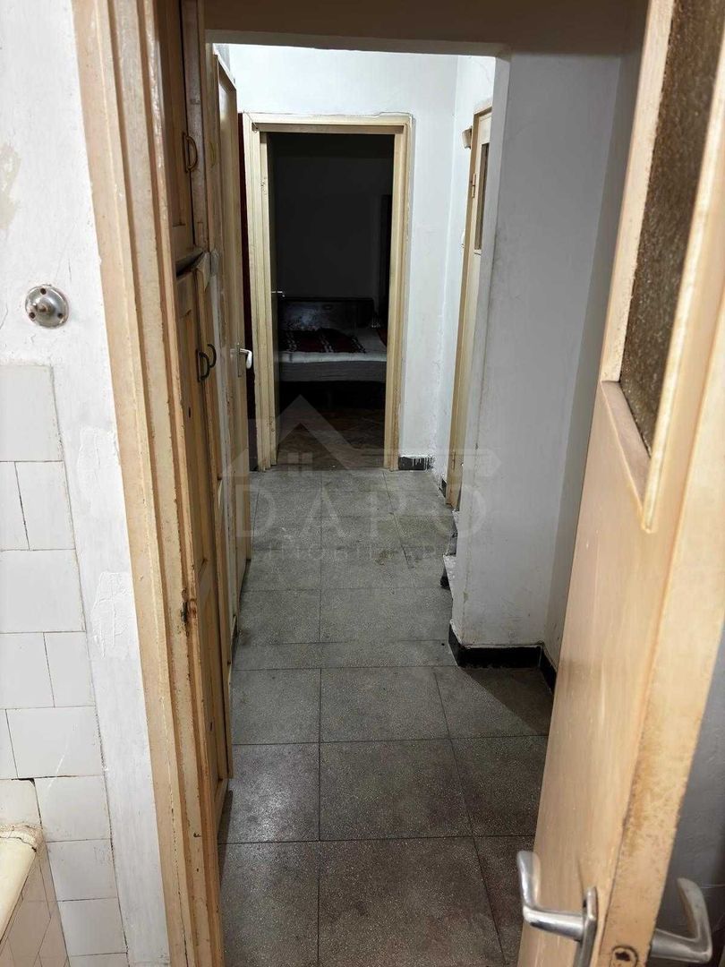 Vând apartament 2 camere - Poză 4