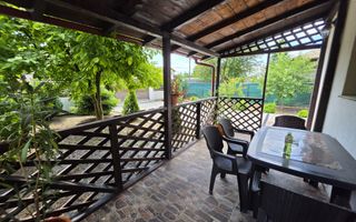 🏡 Casă renovată cu 6 camere, teren 557 mp – Berceni, Prahova - Poză 5