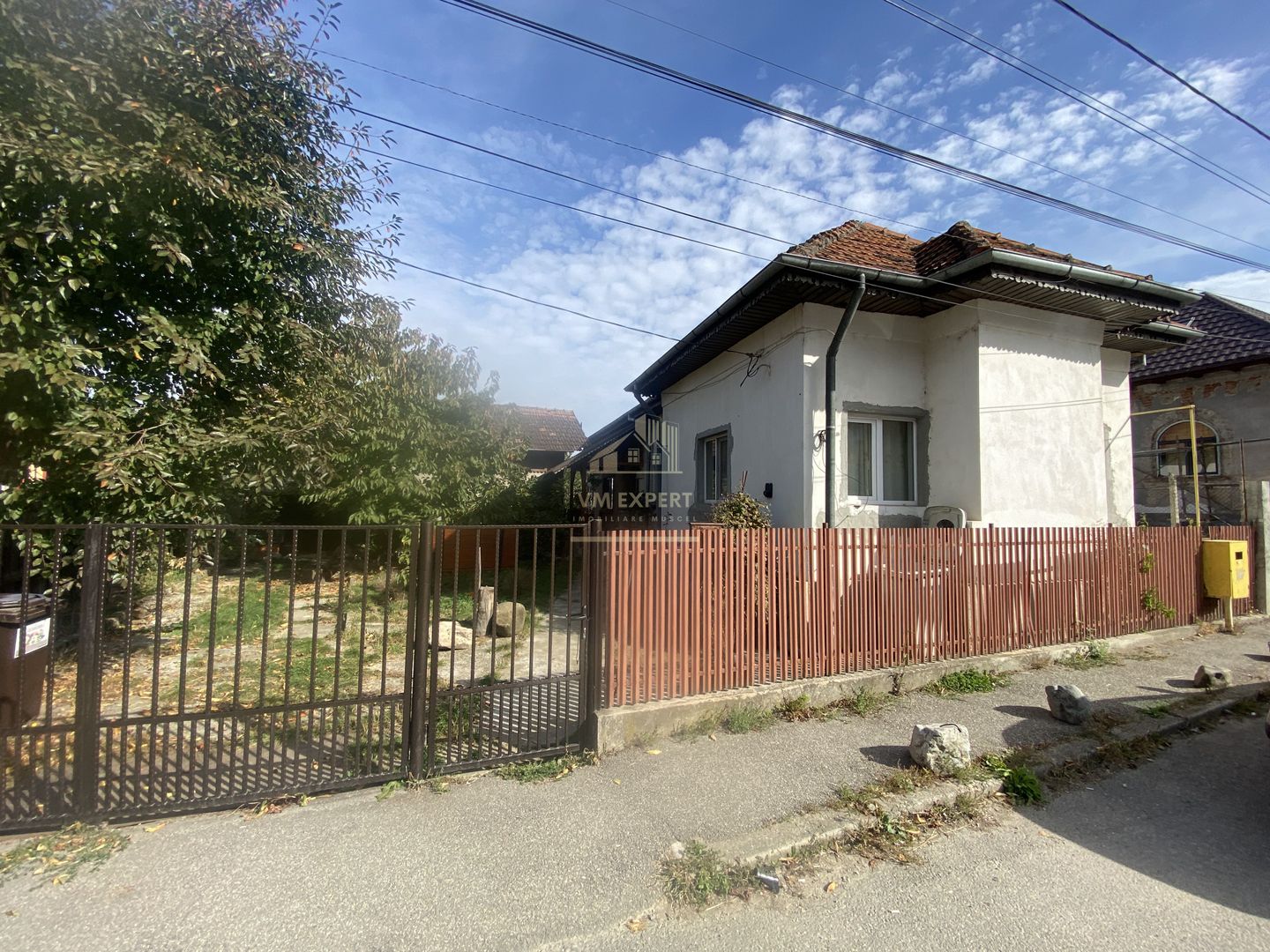 CASA 3 CAMERE 80 MP, TEREN 400 MP, CAMPULUNG - Poză 1
