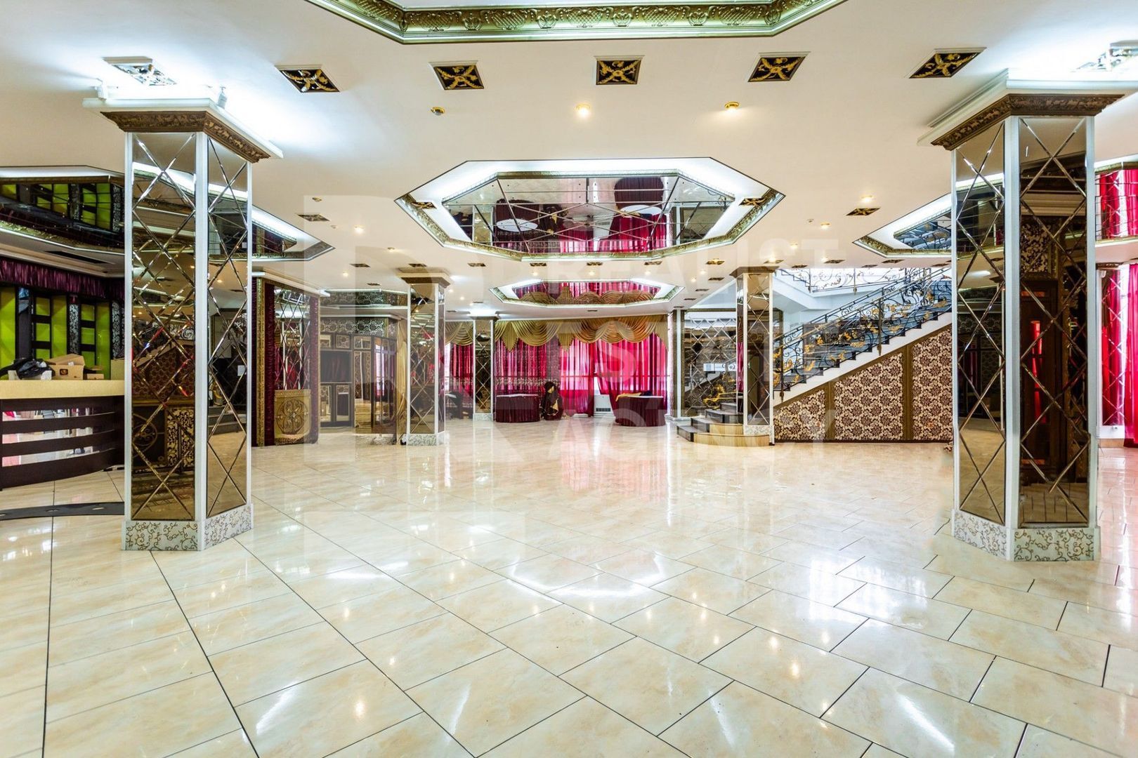 Chirie, spațiu comercial, 1380 mp, str. Independenței, Botanica - Poză 1