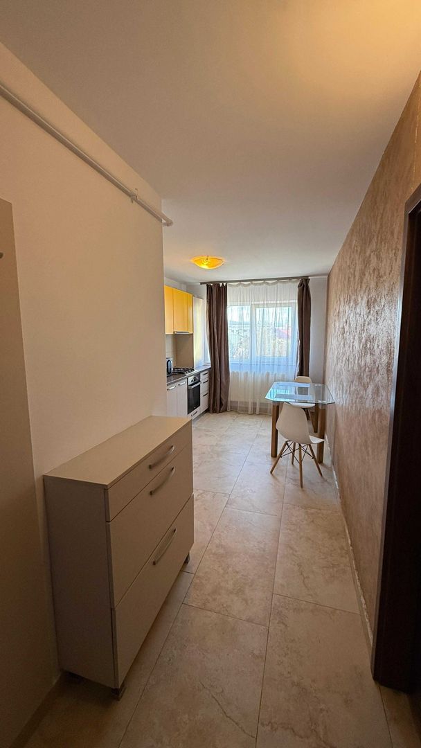 Apartament 2 camere decomandate, balcon, etaj intermediar, parcare - Poză 4