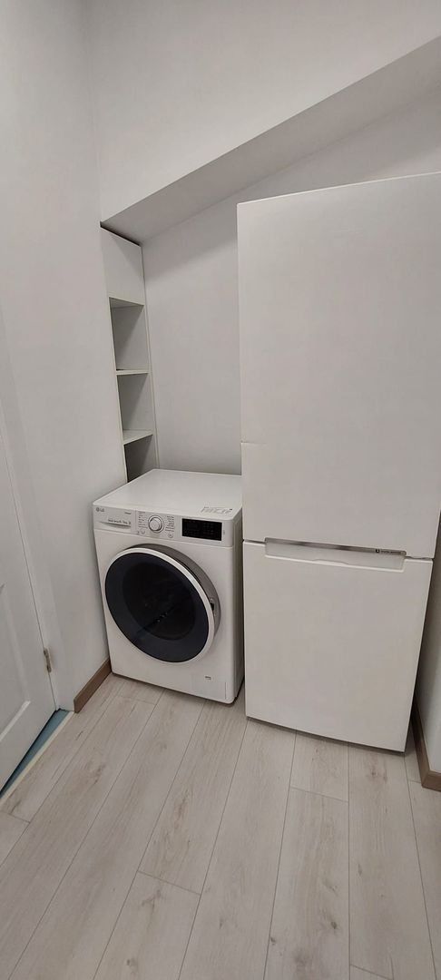 Închiriez apartament  2 camere- Piata Unirii, parțial mobilat - Poză 7