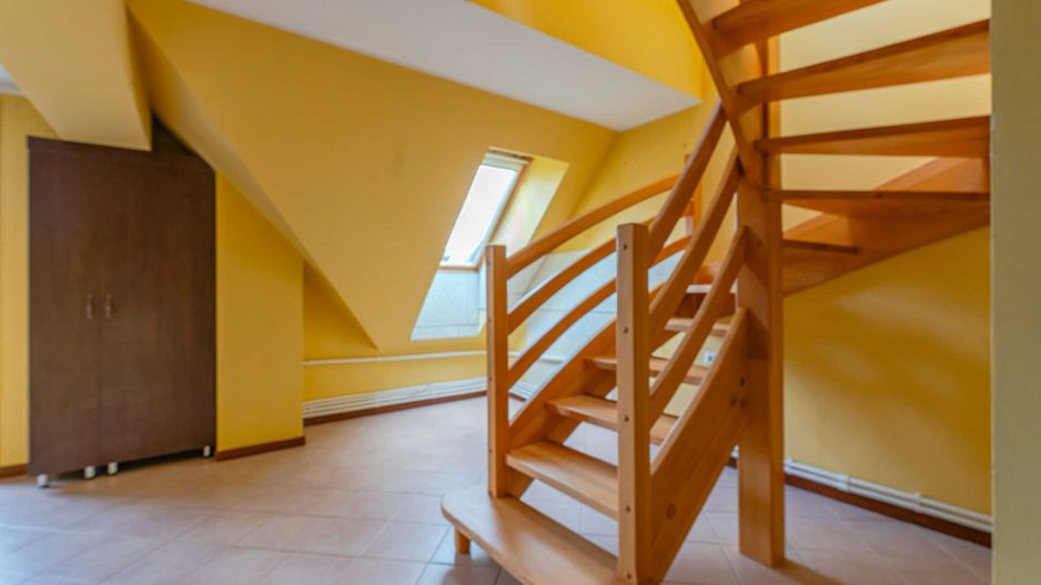 Apartament cu două dormitoare în Predeal, aproape de Pârtia Clăbucet - Poză 7