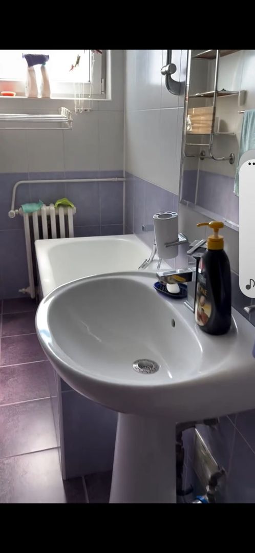 Garsoniera spatioasa, decomandata, 300 m metrou Dristor, investitie, bloc solid - Poză 4