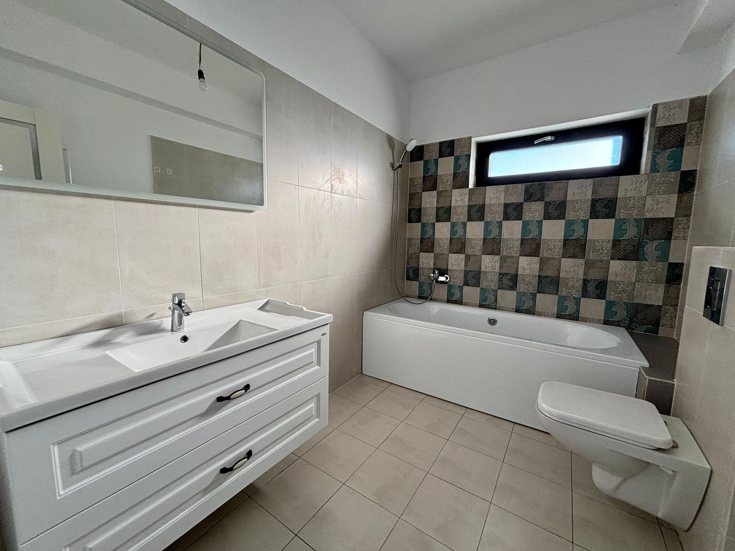 Casa individuala 5 camere, teren 704 mp - 163 mp utili, cel mai mare din zona - Poză 25