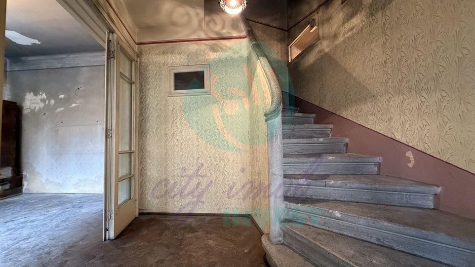 Casă interbelică Foișorul de Foc | Potențial mare | Curte liniștită - Poză 13