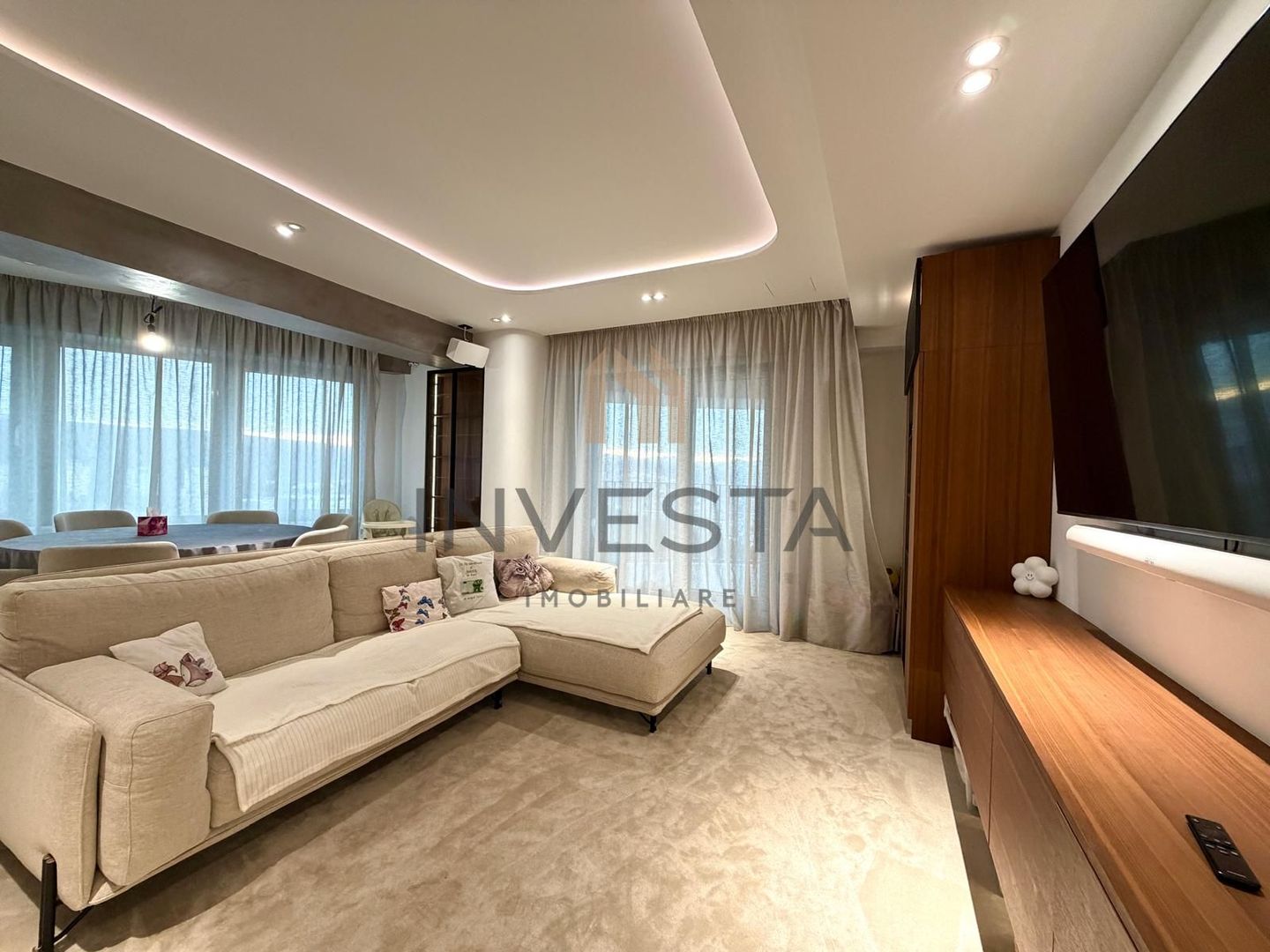 Apartament cu 3 camere in West City Tower ! - Poză 1