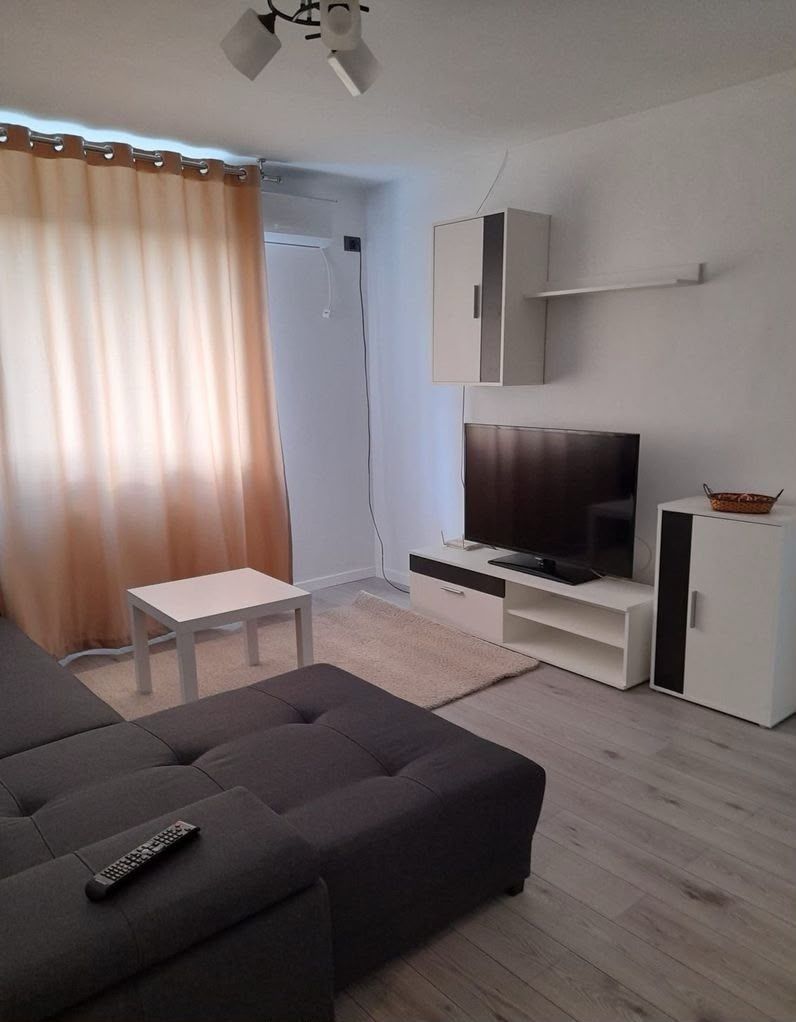 Apartament 2 camere renovat | mobilat și utilat | metrou Politehnica | - Poză 1