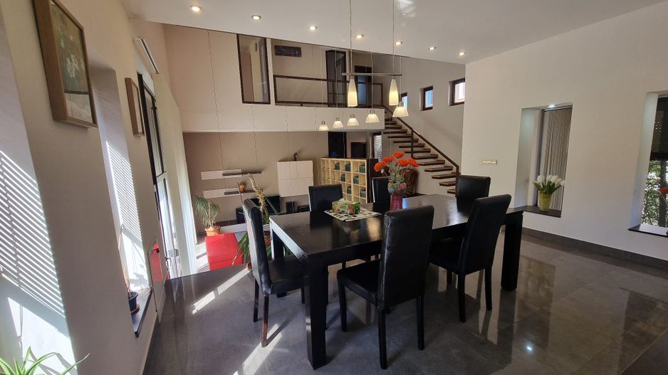 Vilă cu 4 camere de închiriat în zona Braytim cu piscina - Poză 17