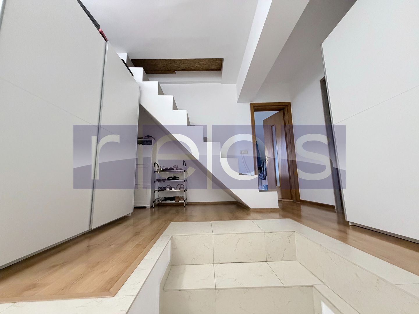 VANZARE VILA 280 MP UTILI | TEREN 900 MP | 5 CAMERE | VOLUNTARI - Poză 10