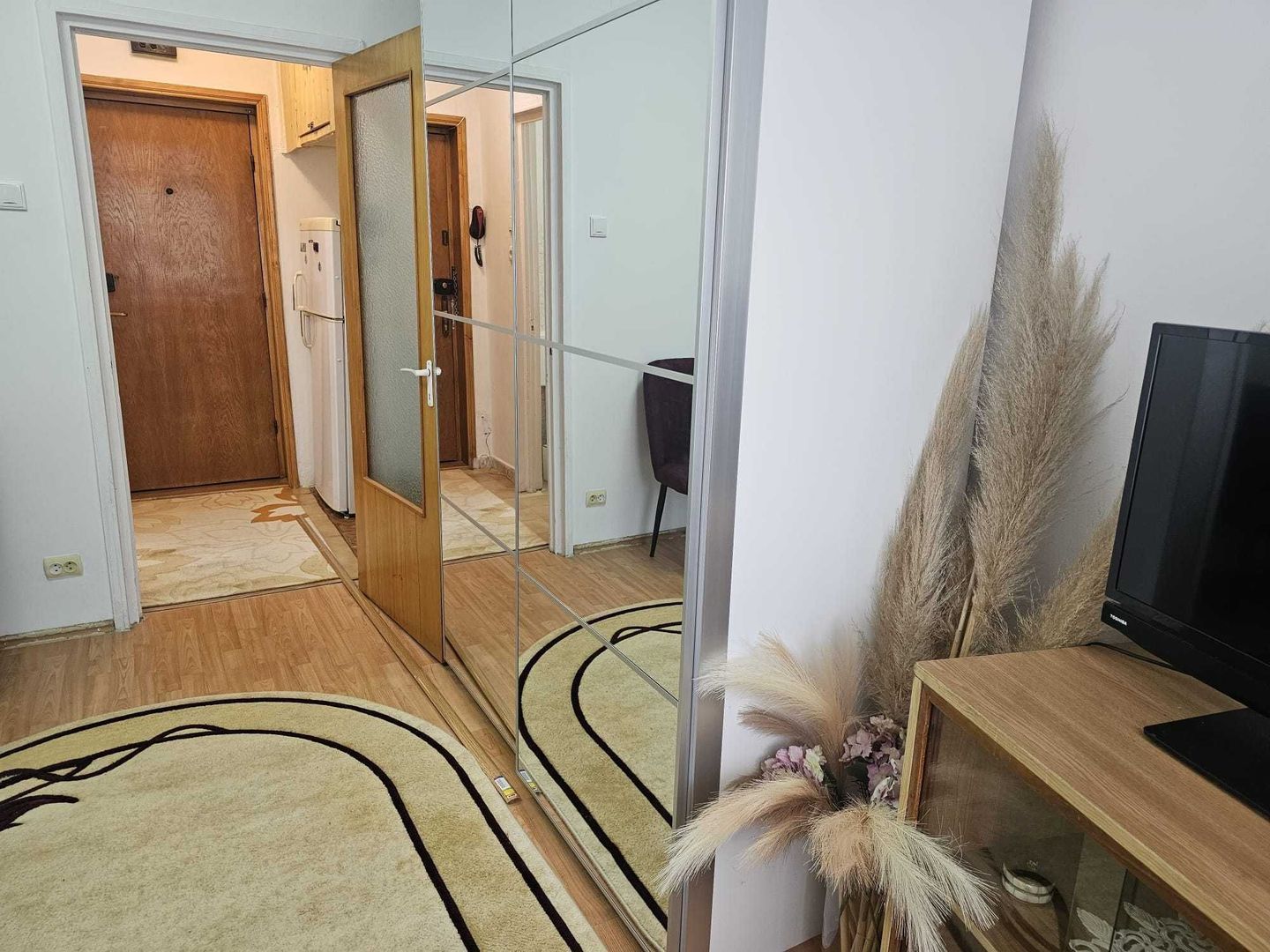 Vanzare garsoniera Titan- poarta Faur, bloc 1985 - Poză 2