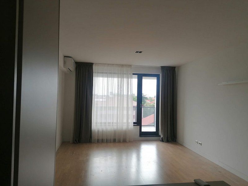 Studio Erou Iancu Nicolae 133-nemobilat, parcare subterana - Poză 15