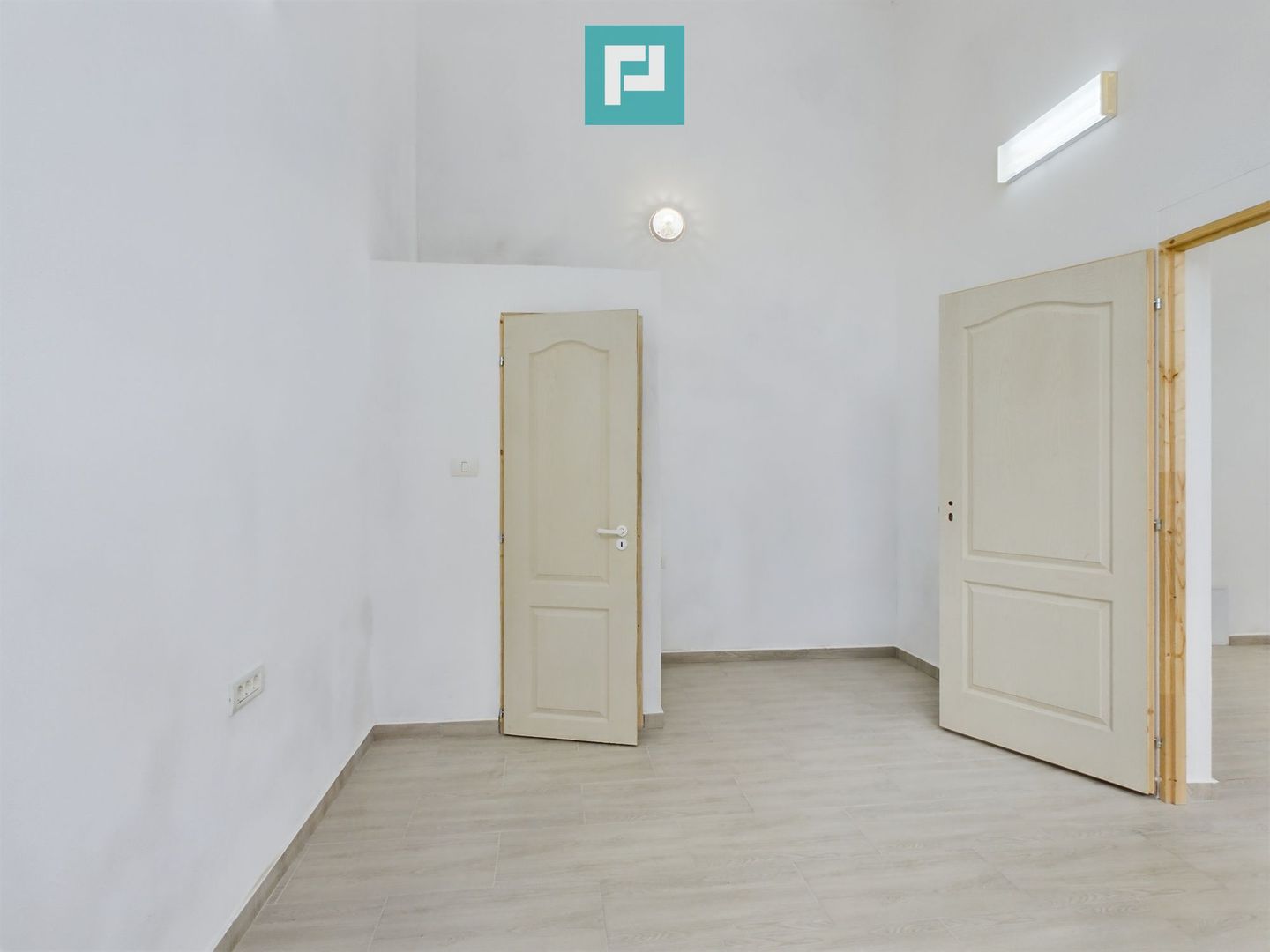Spațiu comercial de închiriat - Poză 8